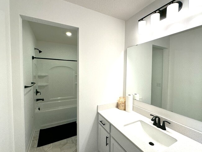 Building Photo - 22525 Wood Ln