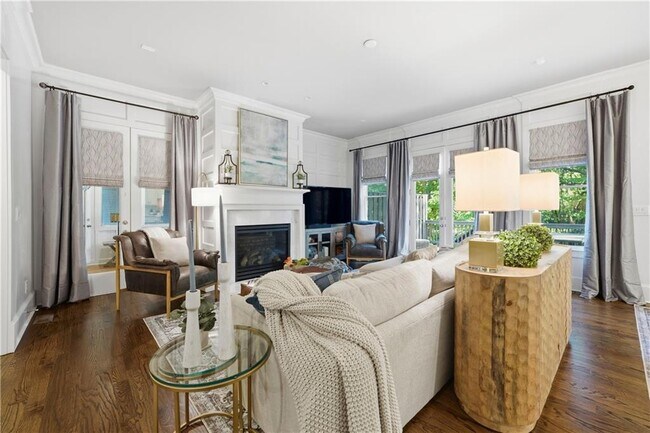 Building Photo - 1295 Cumberland Rd NE