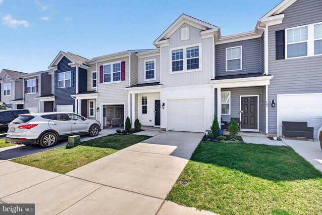 Building Photo - 183 Caterpillar Dr