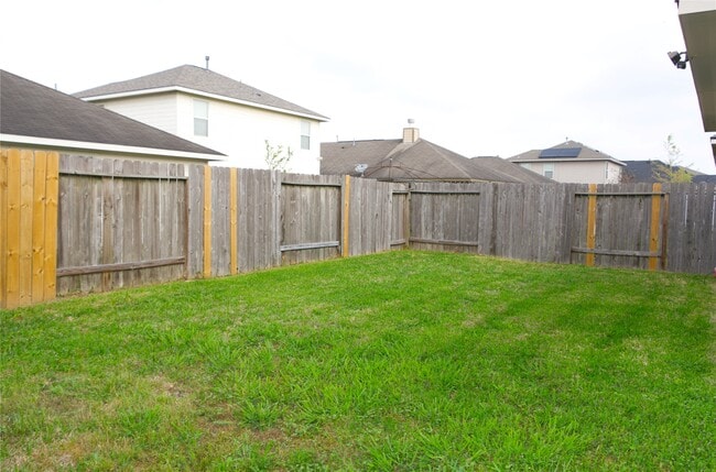 Building Photo - 14434 Long Meadow Dr
