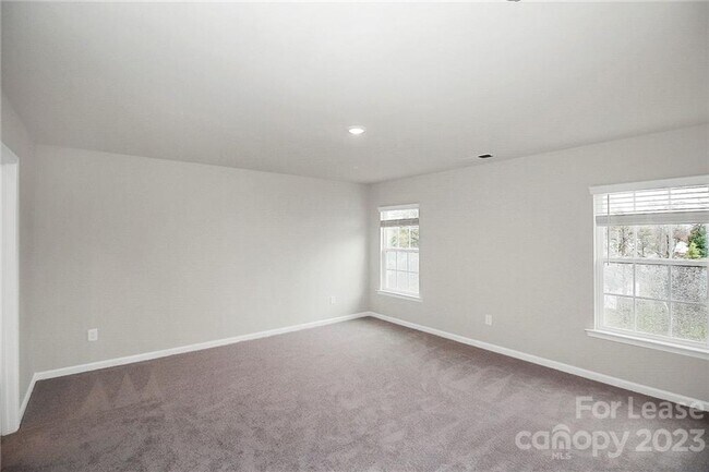 Building Photo - Stunning Almost New Home in desirable Chat...