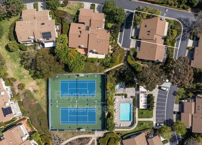 Building Photo - 2279 Caminito Cabala