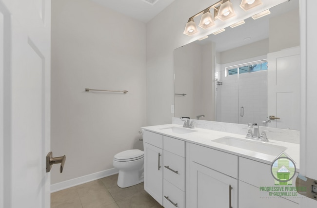 Building Photo - 113 Eagle Wood Dr