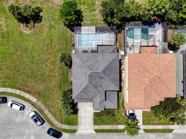 Building Photo - 4425 Acorn Ct