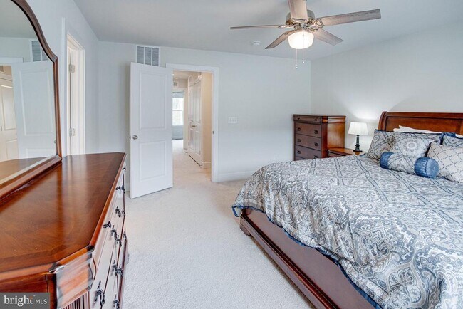 Building Photo - 1576 Meadowlark Glen Rd