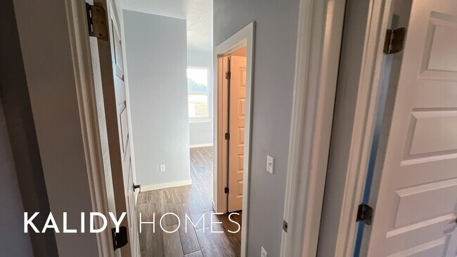 Building Photo - 102 Olde Ml Rd