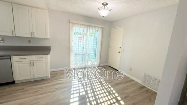 Building Photo - 4295 Gird Ave