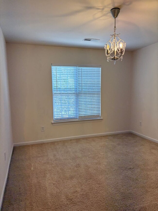 Building Photo - All you need and more in Millbridge!
