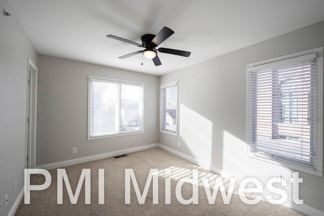 Building Photo - 515 E New York St