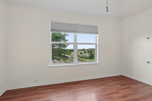 Building Photo - 14621 Lantern Dr