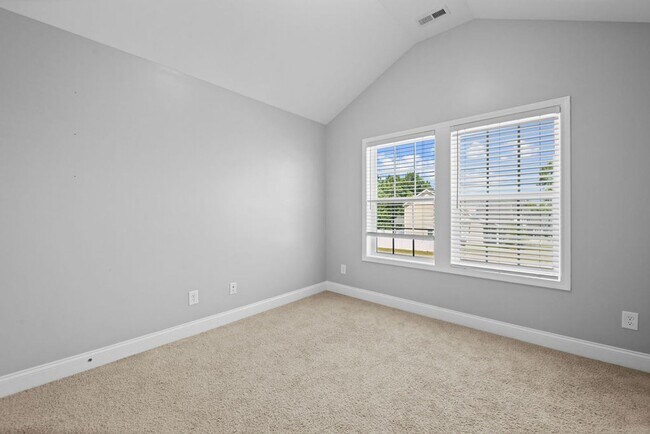 Building Photo - Gorgeous 3 Bed 2.5 Bath Home in Lexington Plantation