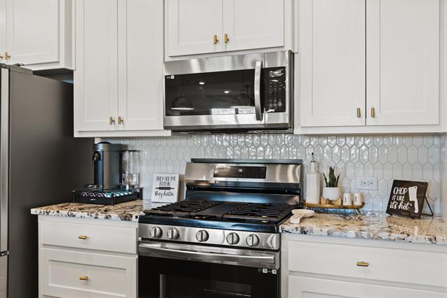 Building Photo - 3008 Grandview Dr