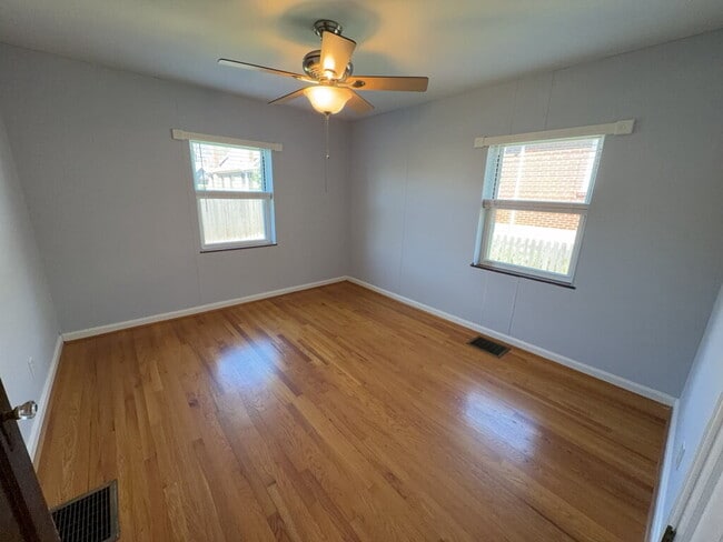 Building Photo - 4125 Pillars Dr