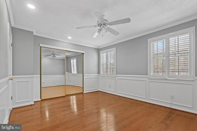 Building Photo - 2828 Beckon Dr