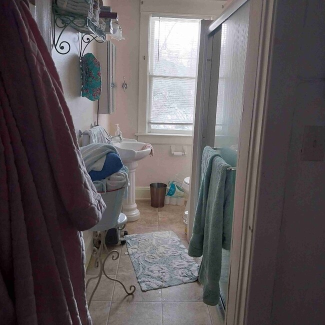Primary Photo - 418 Idaho Ave