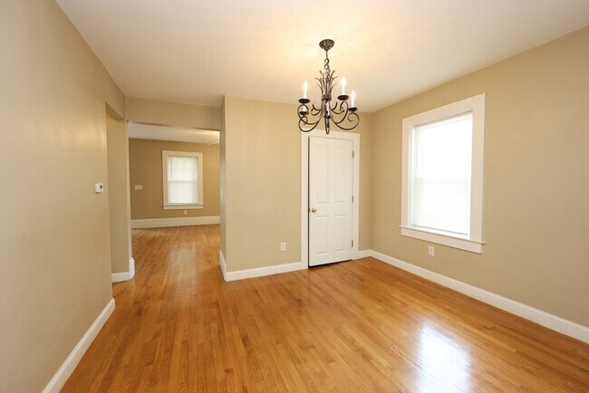 Building Photo - 50 Front St