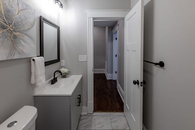 Building Photo - 4059 Shaw Blvd