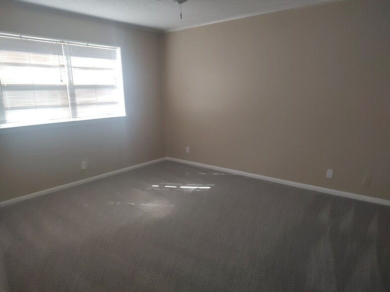 Third Bedroom - 508 W Baylor St