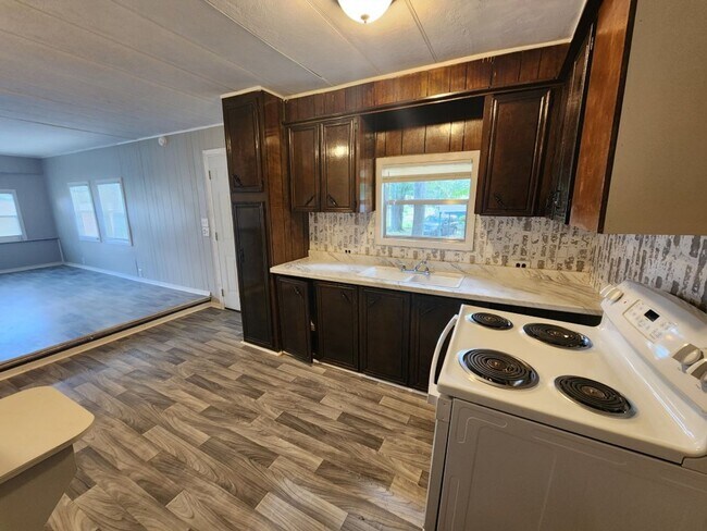 Building Photo - 14803 Bakers Ln