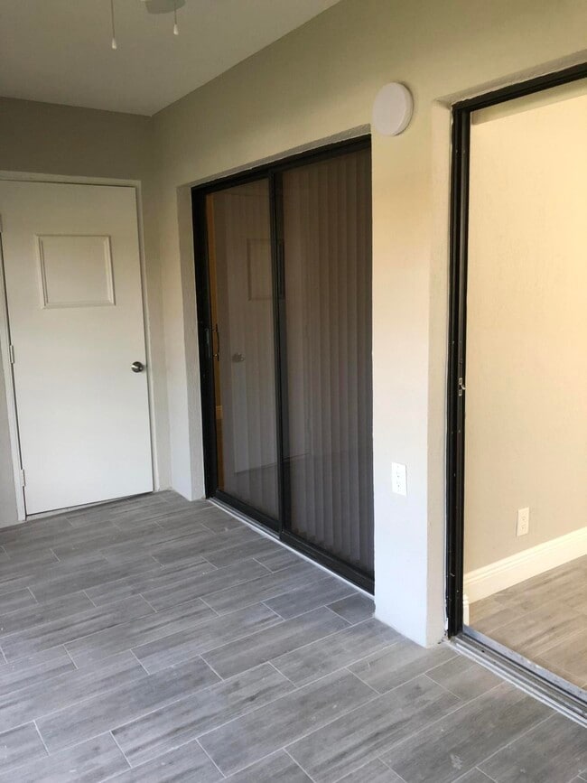 Building Photo - 15090 Ashland Pl