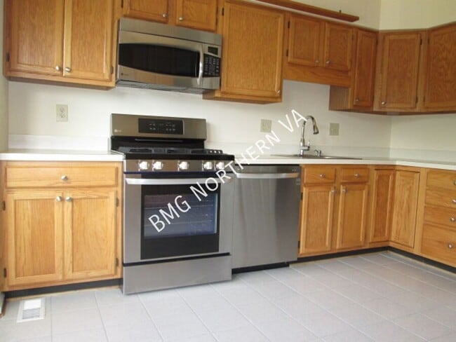 Building Photo - 21108 Twinridge Square