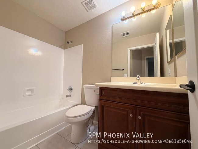 Building Photo - 5351 N Rattler Ct