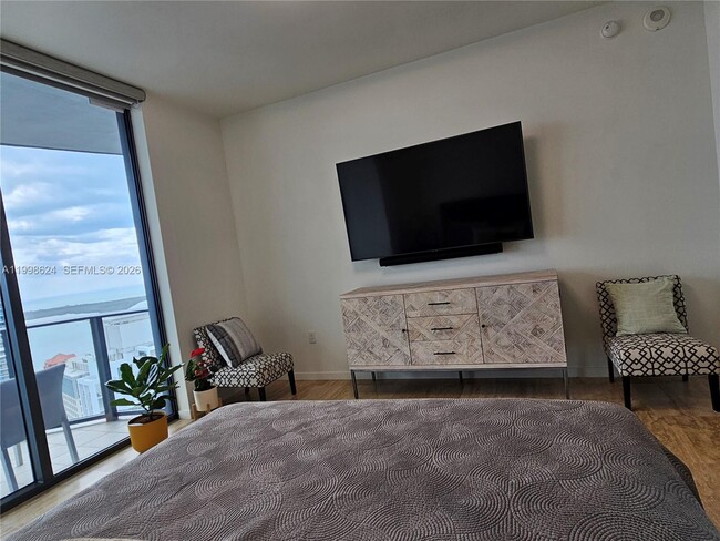 Building Photo - 1000 Brickell Plaza