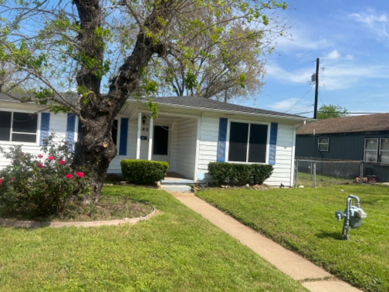 Primary Photo - 1402 W Martin Luther King Jr St
