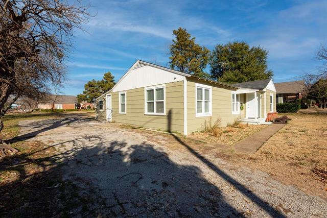 Building Photo - 801 17th St