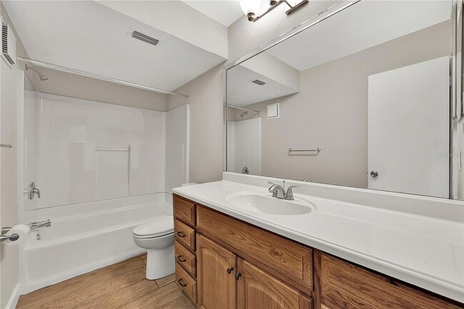 Building Photo - 2 Escondido Cir