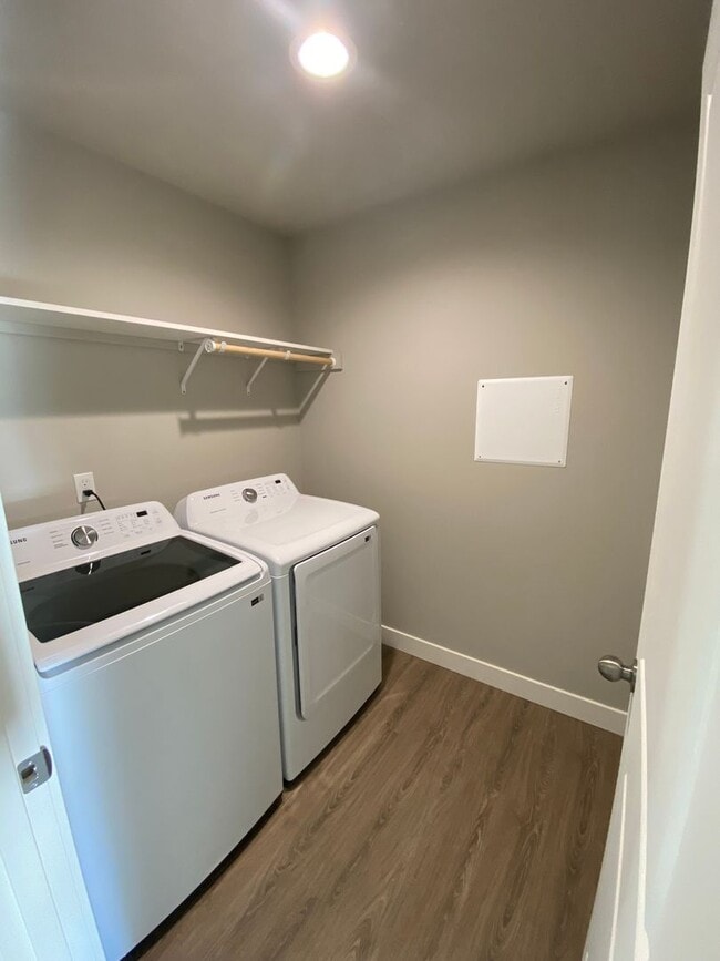 Building Photo - Newer Home in a Newer Community! 3-Bed, 2-Bath