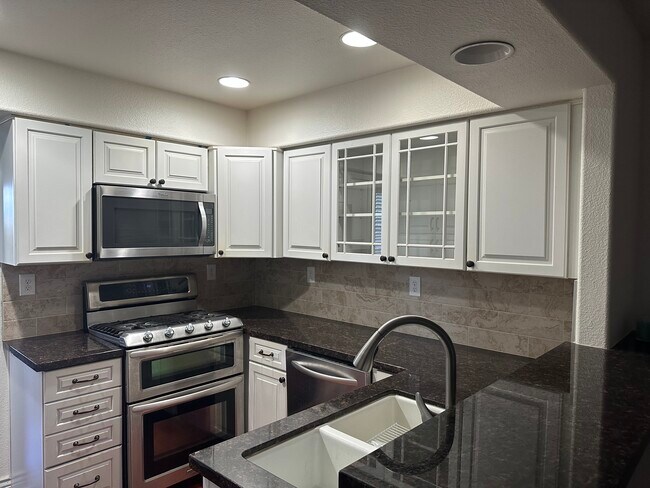 Building Photo - 7851 E Horizon View Dr
