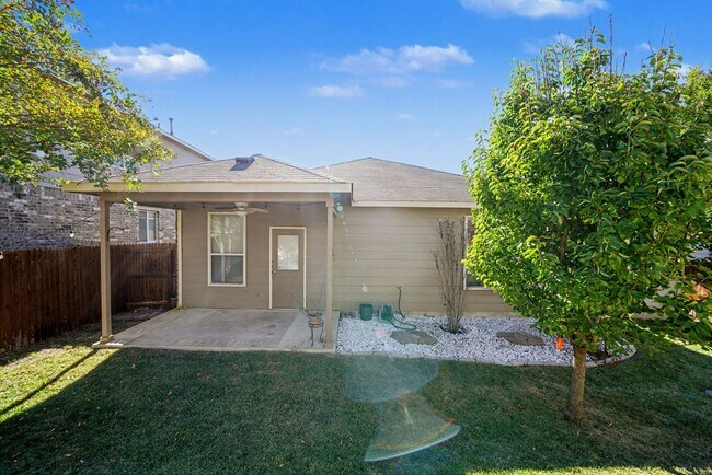 Building Photo - Beautiful Home in the Highly Desirable Alamo Ranch Community! - Realtor Commission: $500