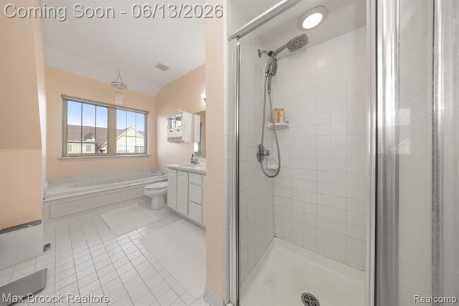 Building Photo - 160 Tiffany Ln Pvt