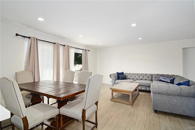 Building Photo - 22730 Cantlay St