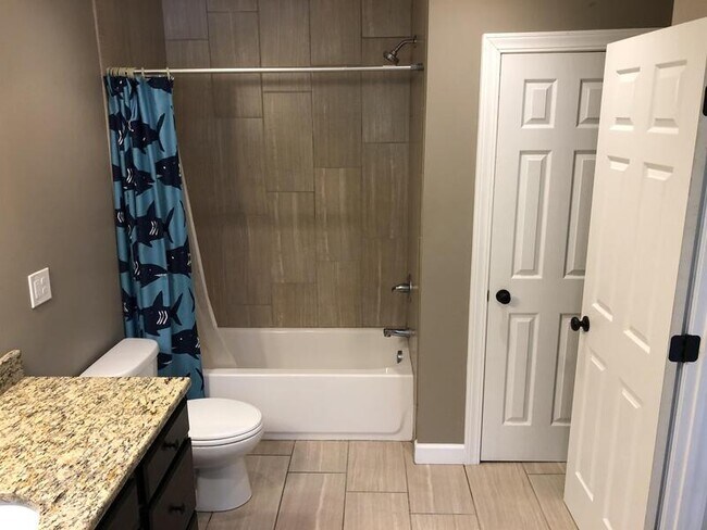 Building Photo - 1336 Massachusetts St