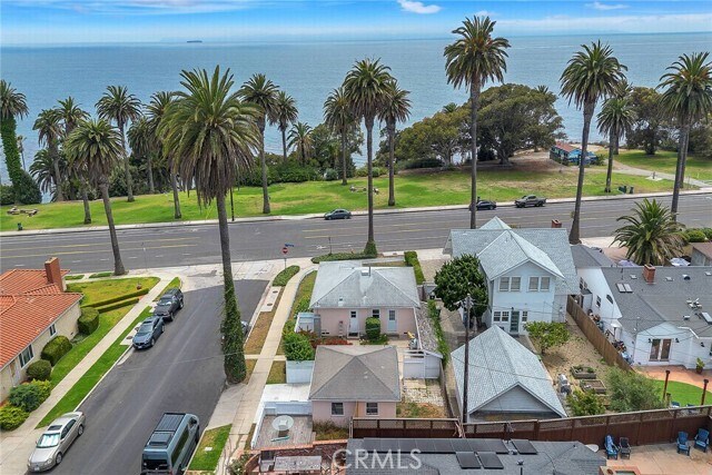 Building Photo - 962 W Paseo Del Mar