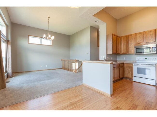 Building Photo - 7134 Merrimac Ln N