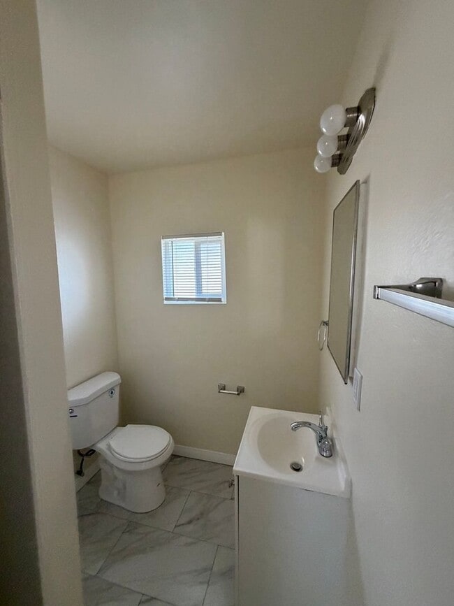 Building Photo - Bradshawe