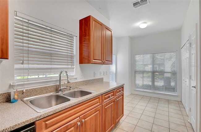 Building Photo - 7812 Tipperary Ln