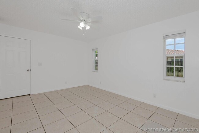 Building Photo - 8830 W Sample Rd