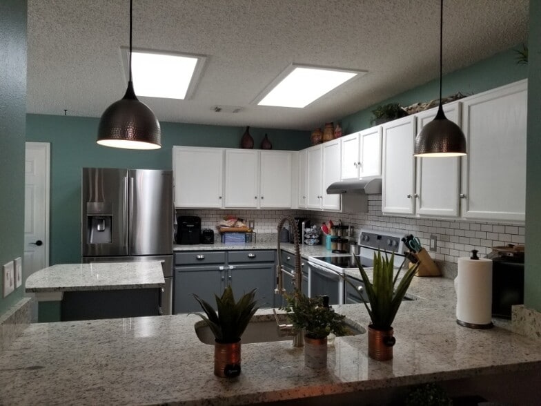 Building Photo - 8311 Border Ridge Dr