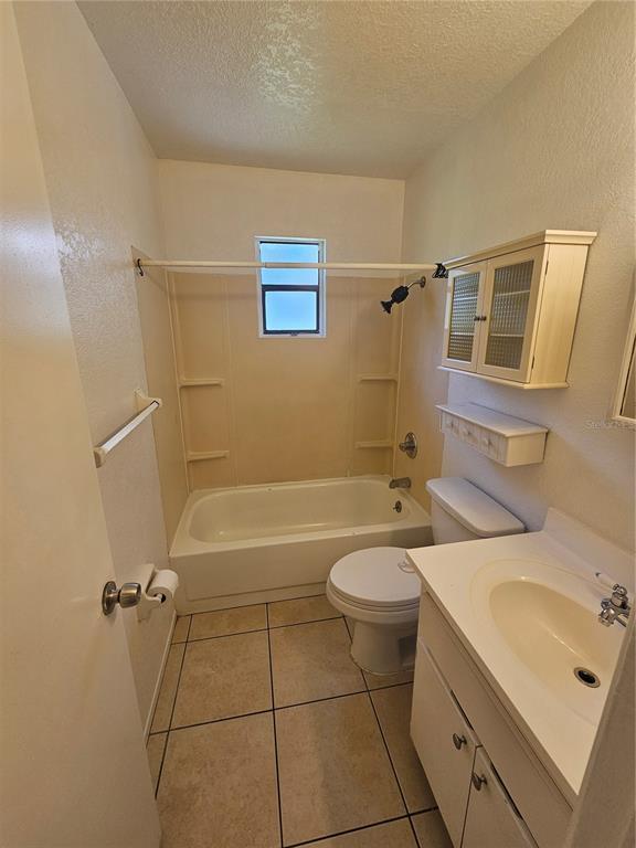 Building Photo - 7951 W Fern Pl