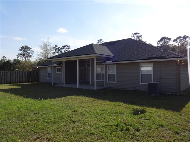 Building Photo - 3035 Five Oaks Ln