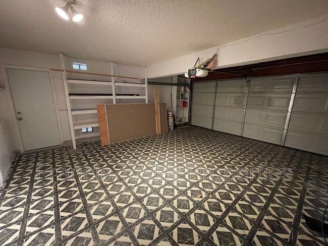 Building Photo - 13237 Sundance Ave