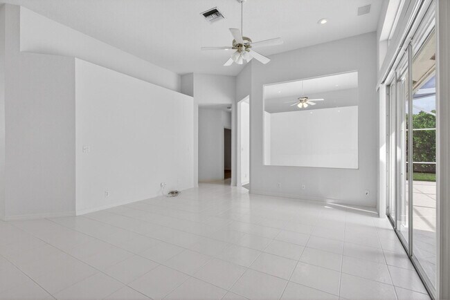 Building Photo - 10251 NW 62nd Dr