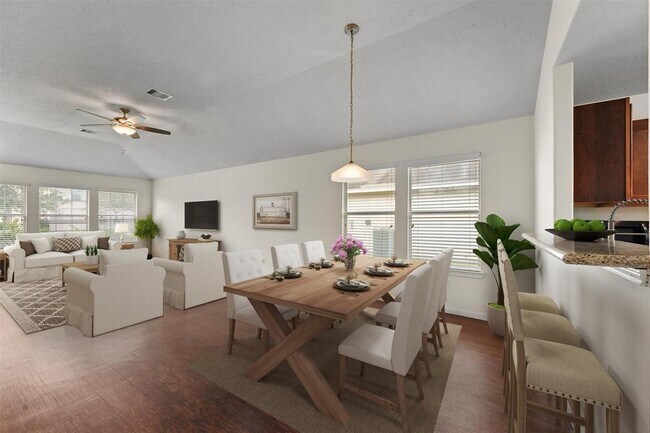 Building Photo - 2611 Verano Dr