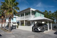 Building Photo - 8410 Thomas Dr