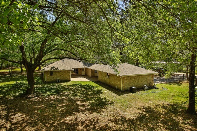 Building Photo - 17406 Bobcat Trail