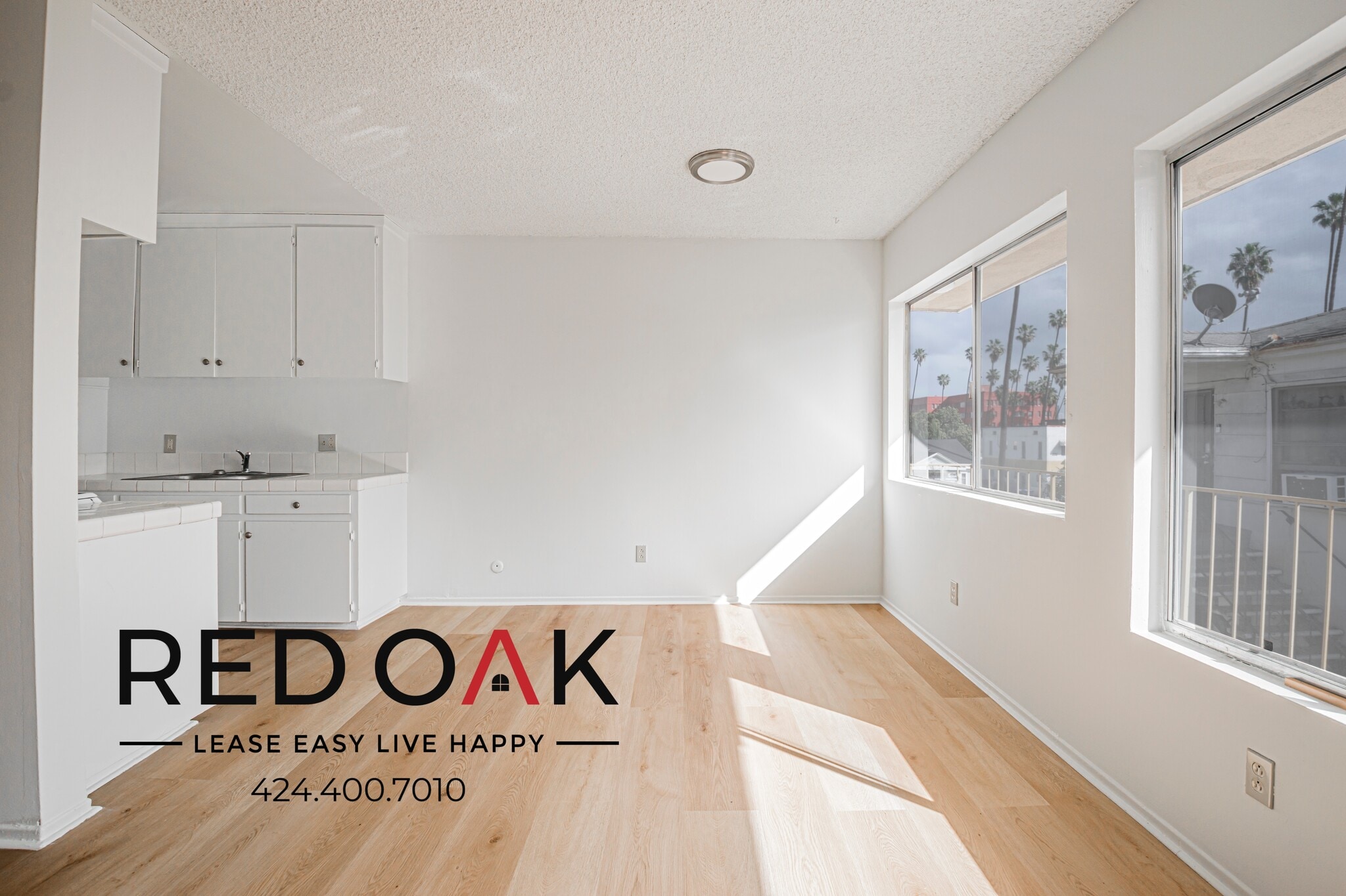 Building Photo - 221 N Berendo St